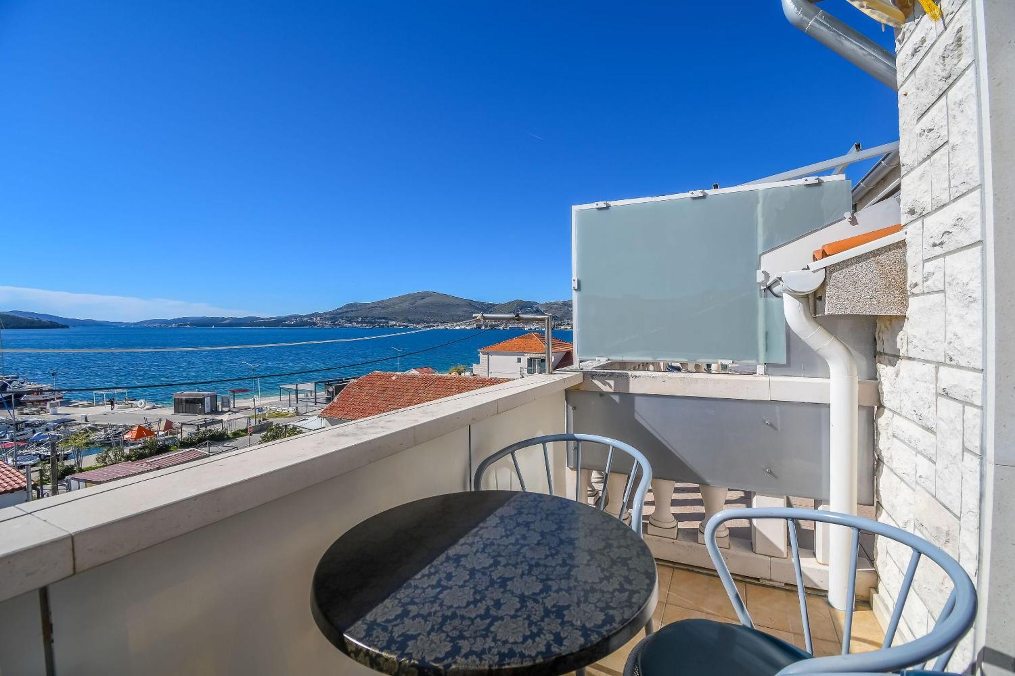 Apartments Anna Trogir Luaran gambar